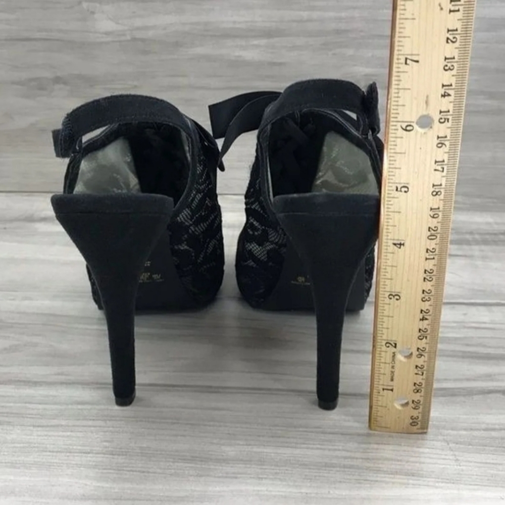 Velvet Heart Twilight Heels - Picture 9 of 12